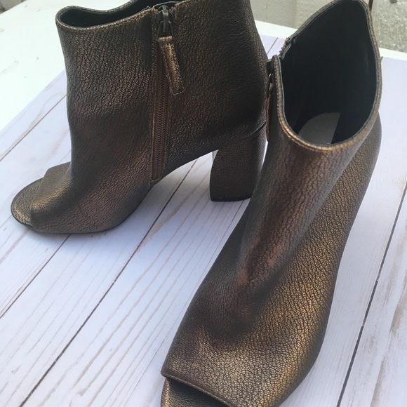 SOLD Nine west Haywood open toe gold bootie 8 - Picture 3 of 6